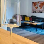 Апартаменты Miras *